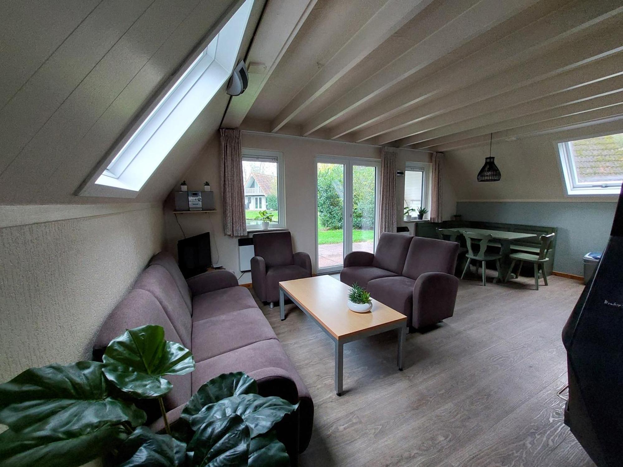 Bungalow De Gouwe aan visvijver, de beste visstek Gramsbergen Buitenkant foto